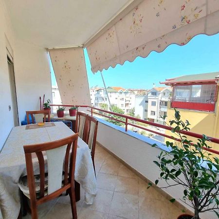 גולם Friendly Apartment Golem מראה חיצוני תמונה