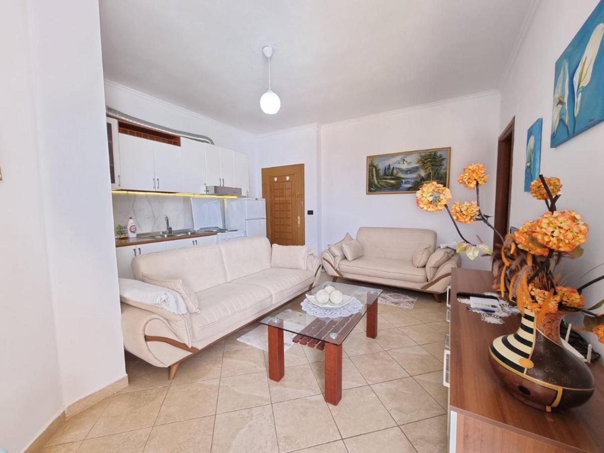 גולם Friendly Apartment Golem מראה חיצוני תמונה