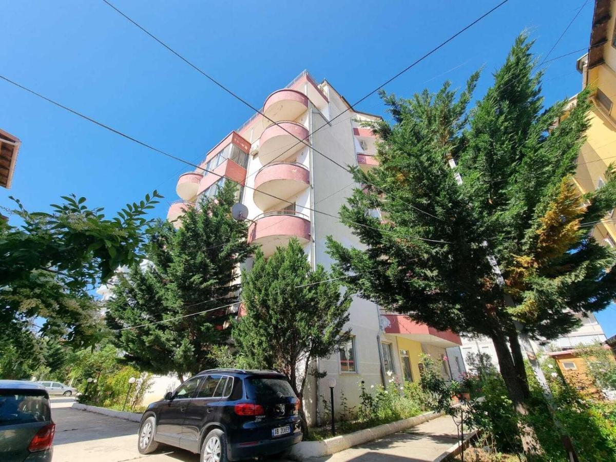 גולם Friendly Apartment Golem מראה חיצוני תמונה